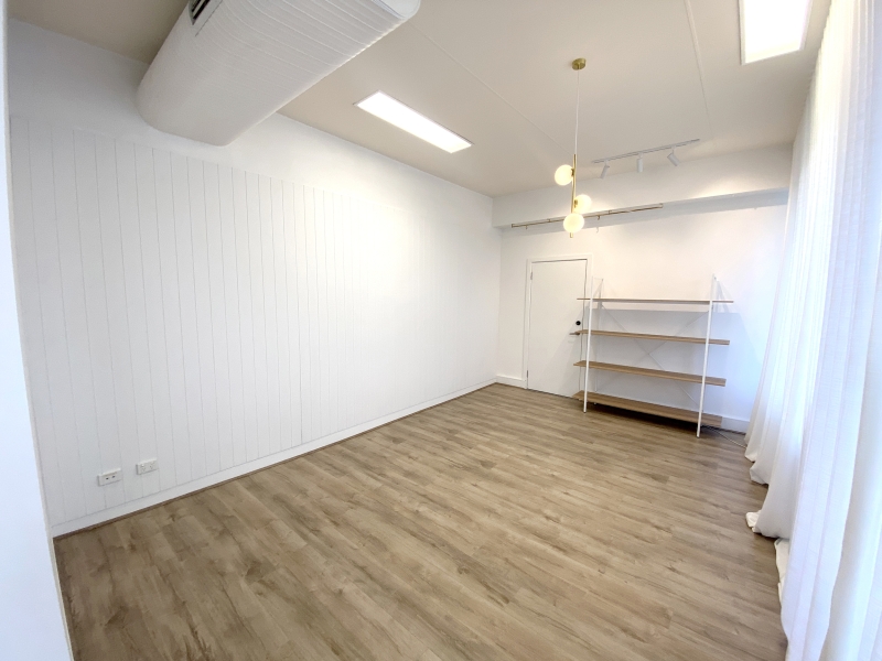 Photo Studio, Co-Working Office & Yoga Room photo 3