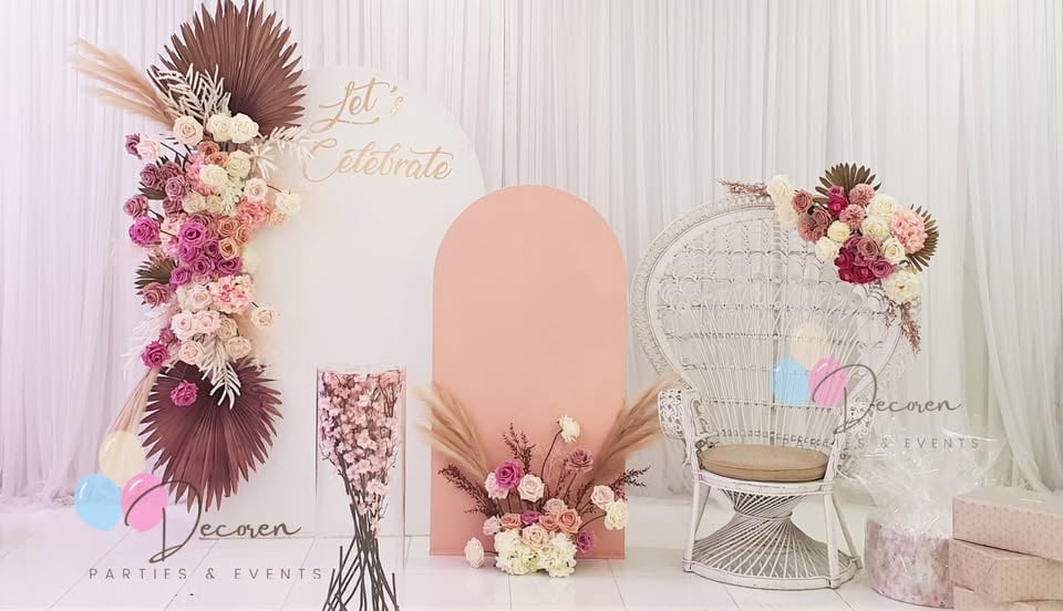 Floral Arrangement with Backdrop for hire photo 5