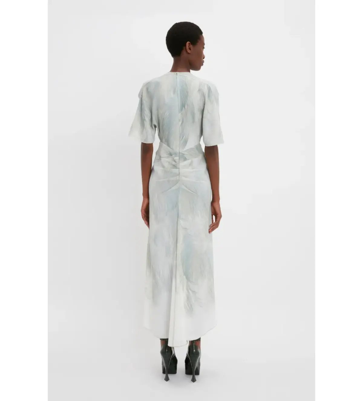 Victoria Beckham Drape Sleeve Midi Dress In White Digital Feather Print Size AU 8 photo 4
