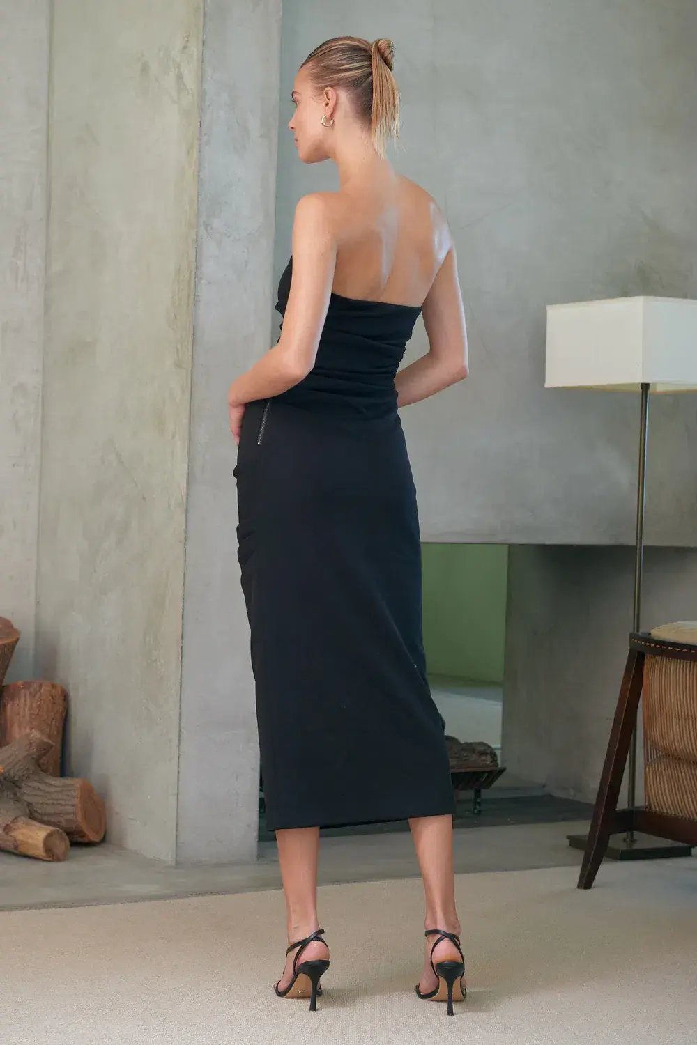 Misha Calandra Bonded Crepe Midi Dress Black Size 6 photo 2