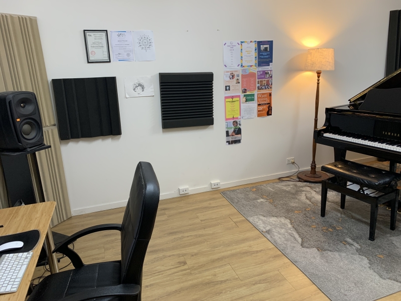 Vincent Music - Room 1 photo 5