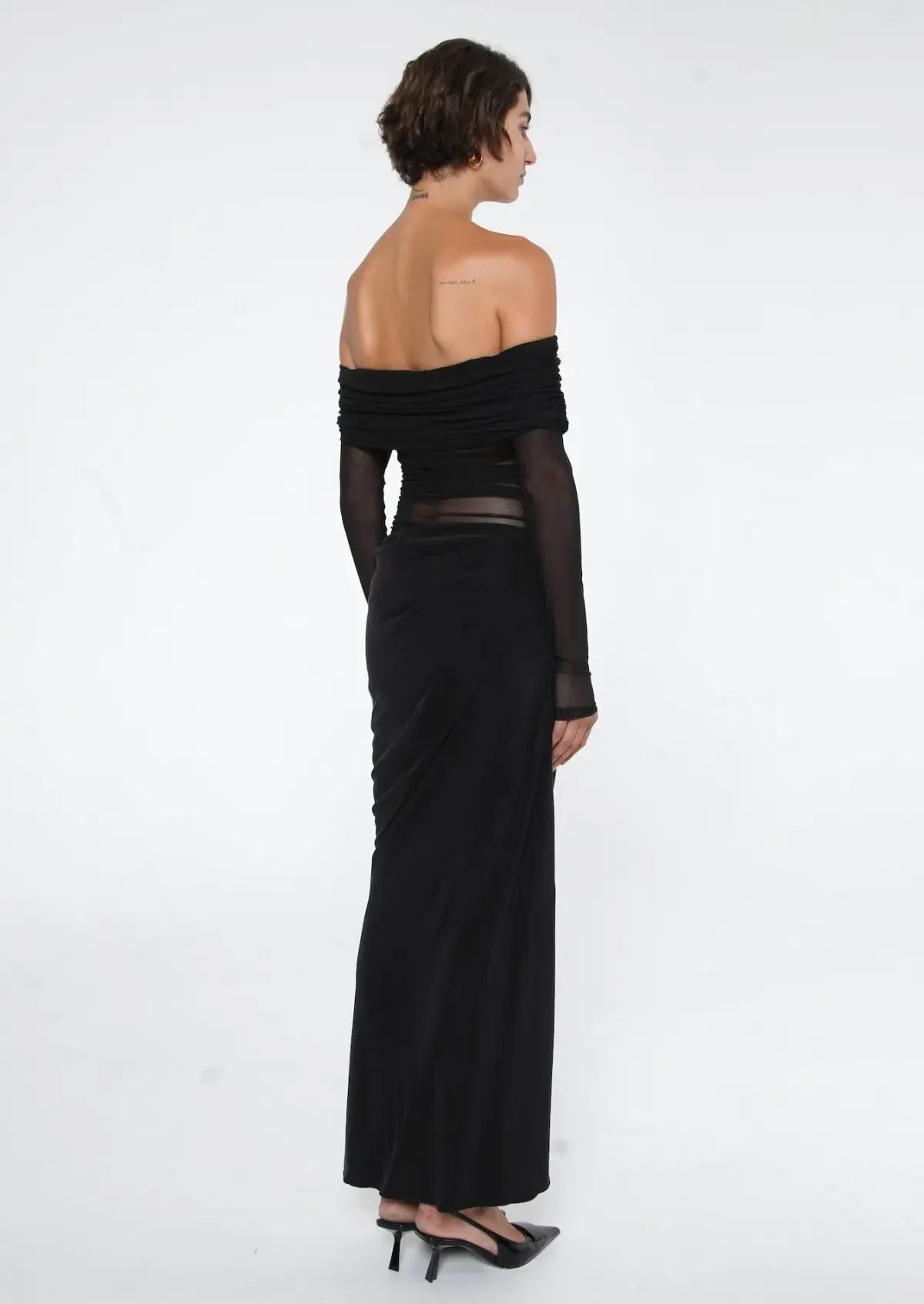 BENNI Yasmin Off-Shoulder Maxi Dress in Black Size 10 photo 3