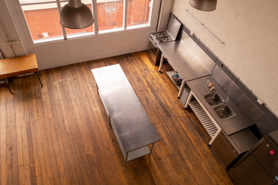 Loft style warehouse photo 7