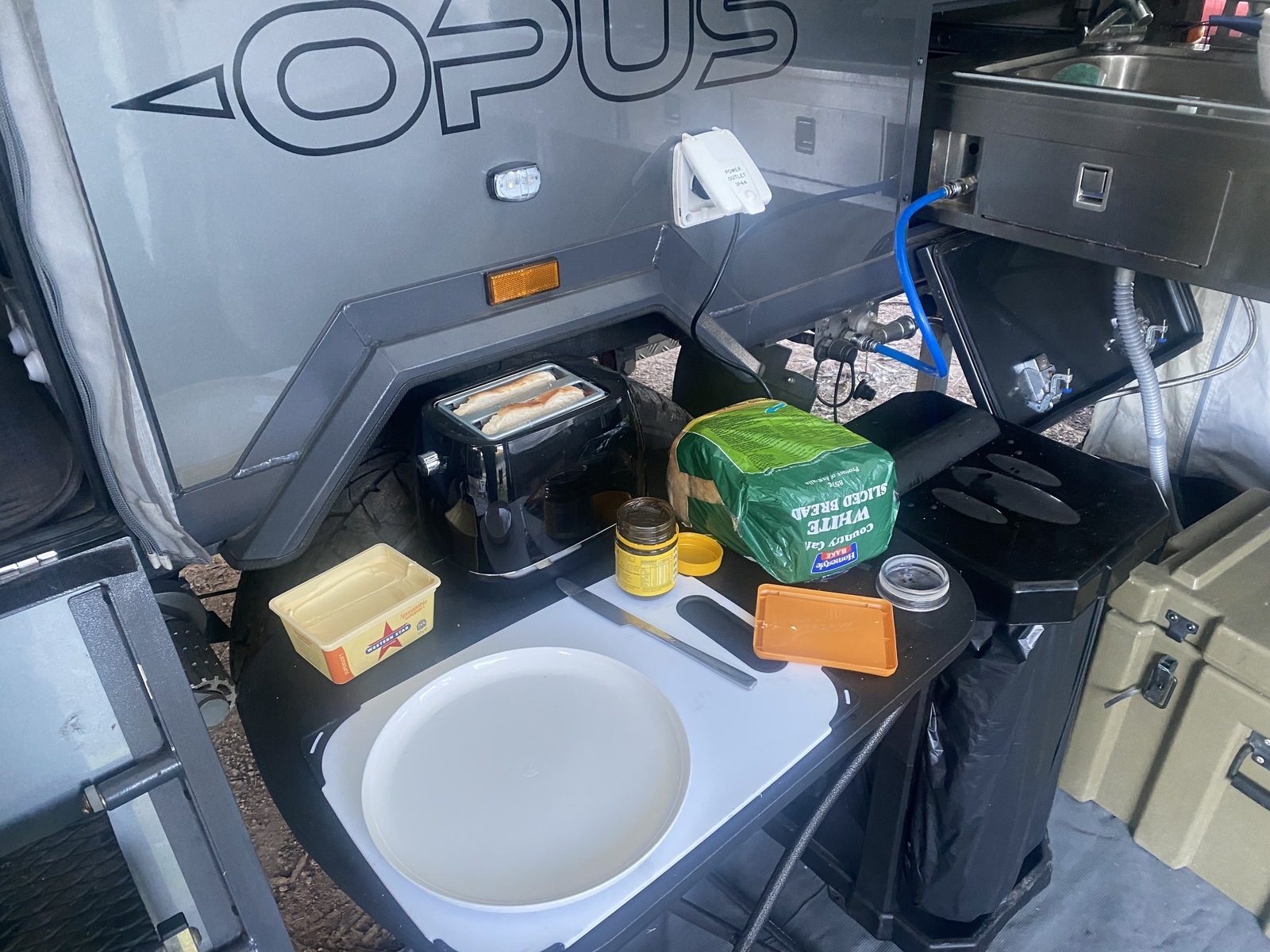 2019 Opus OP4 off grid specialty photo 7