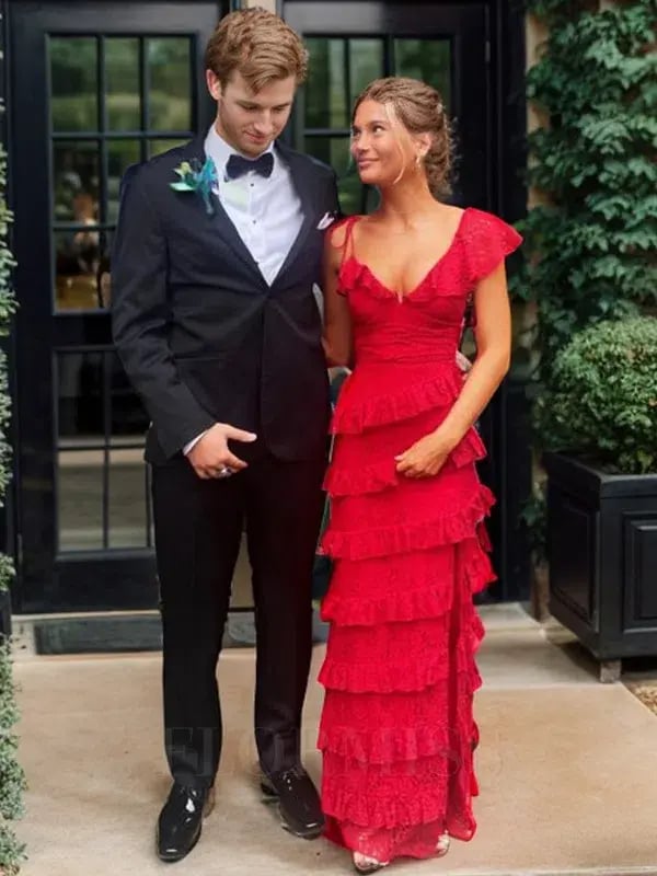 Tularosa Kristen Lace Gown Cherry Red Size 6 photo 4