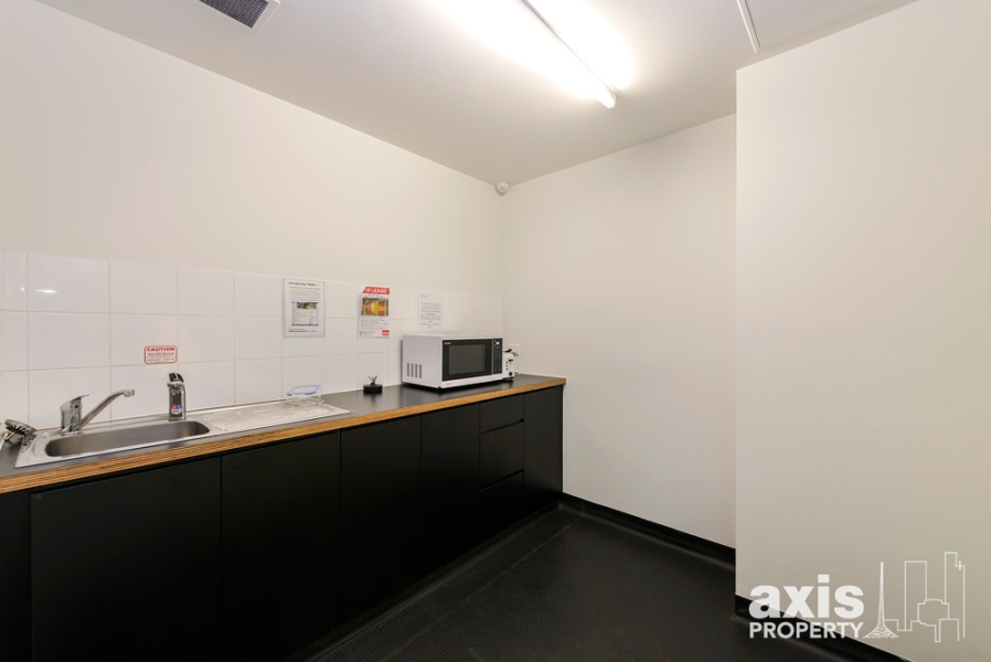 Modern New York Style Office For Lease photo 3