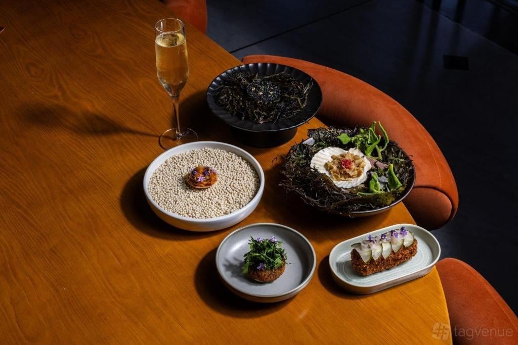 Hawkesbury Lobby at Crowne Plaza Terrigal Pacific photo 21