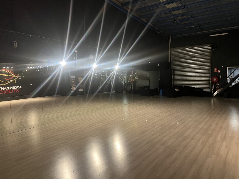Large Dance Studio - Clayton South photo 2