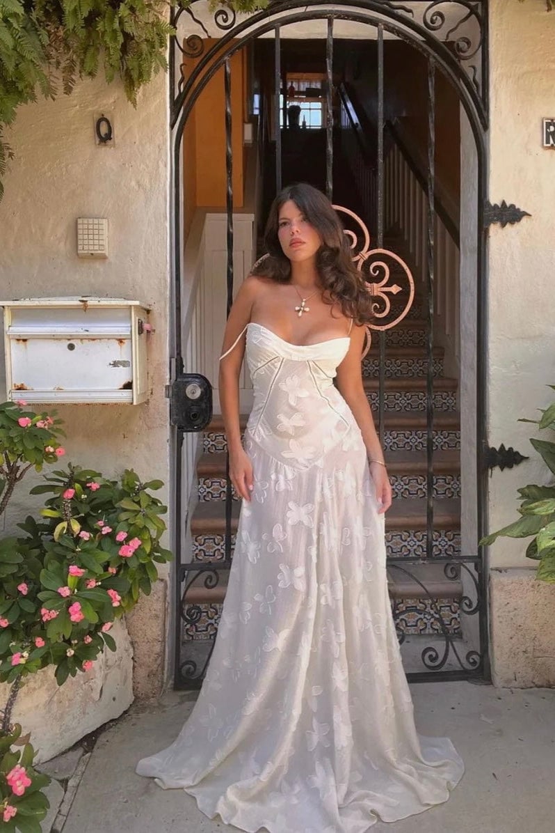 House of CB Seren Dress In Vintage Cream photo 2