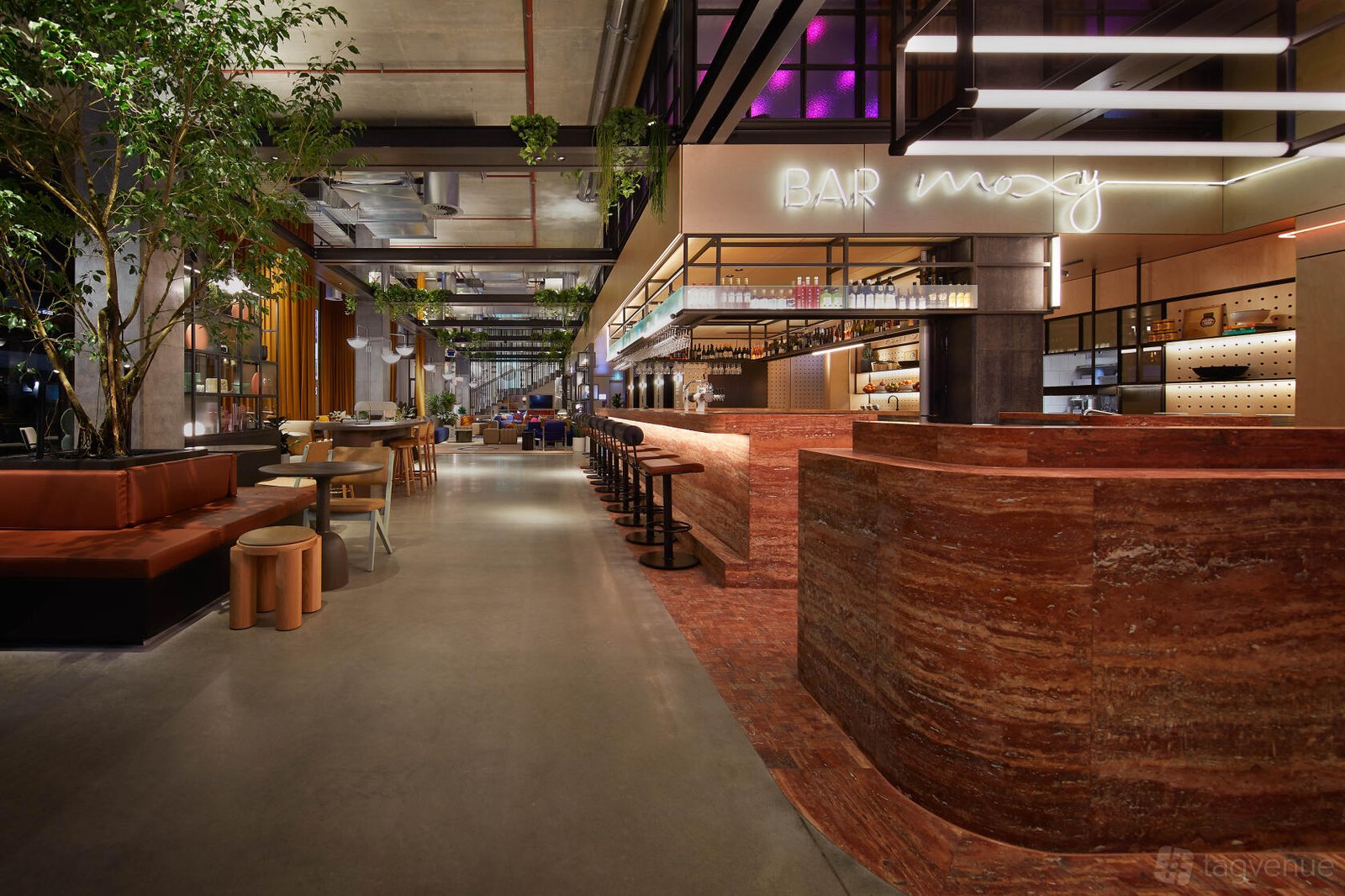 Record Room at Moxy Sydney Airport photo 3