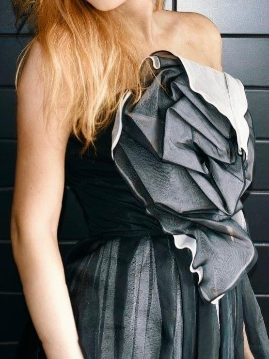 Carla Zampatti Organza Evening Gown Black Size 6 photo 2