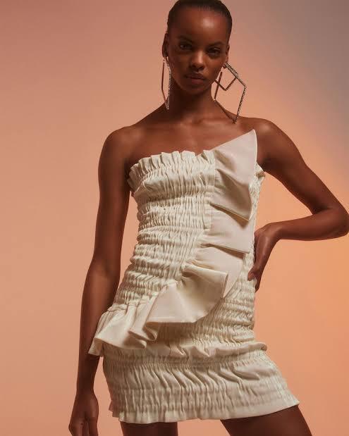 AREA NYC Metallic Ruched Ruffle Stretch Lamé Mini Dress Cream Size 8 photo 2