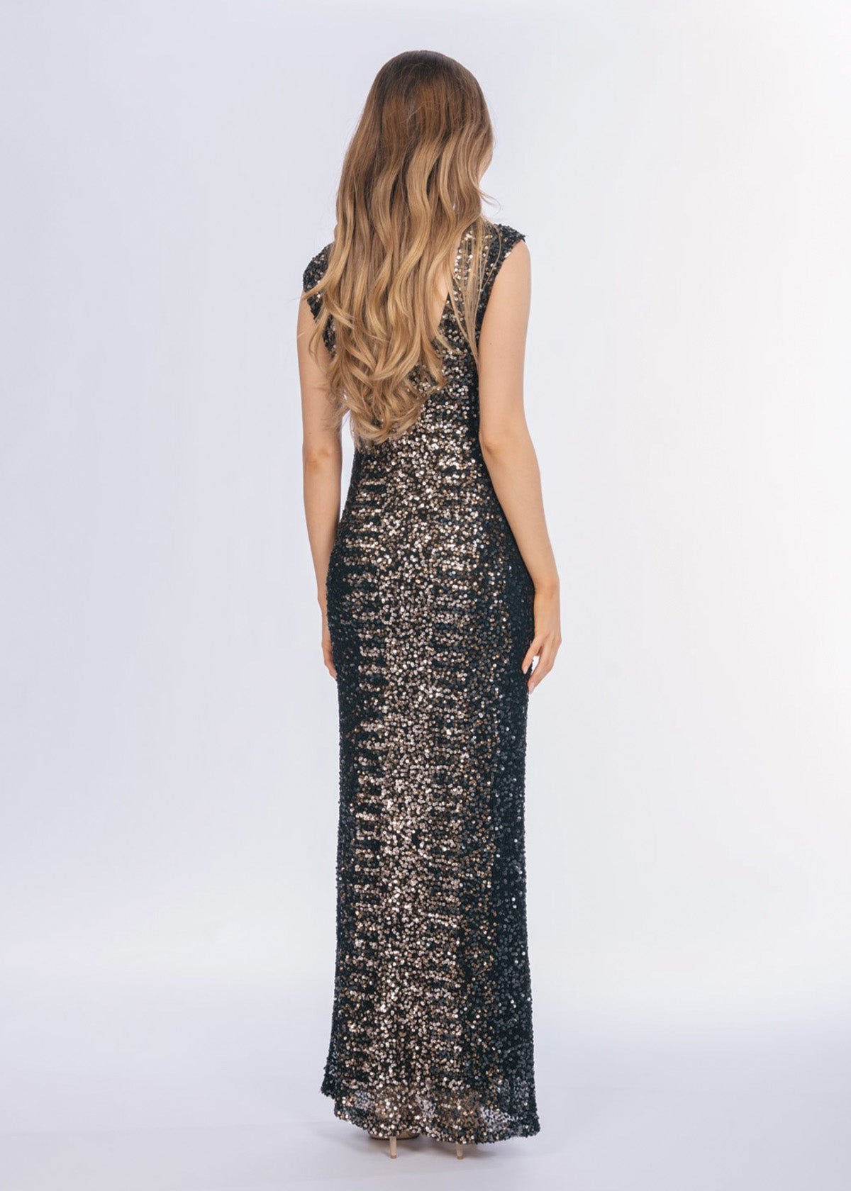 Oscar Gown in Black photo 4