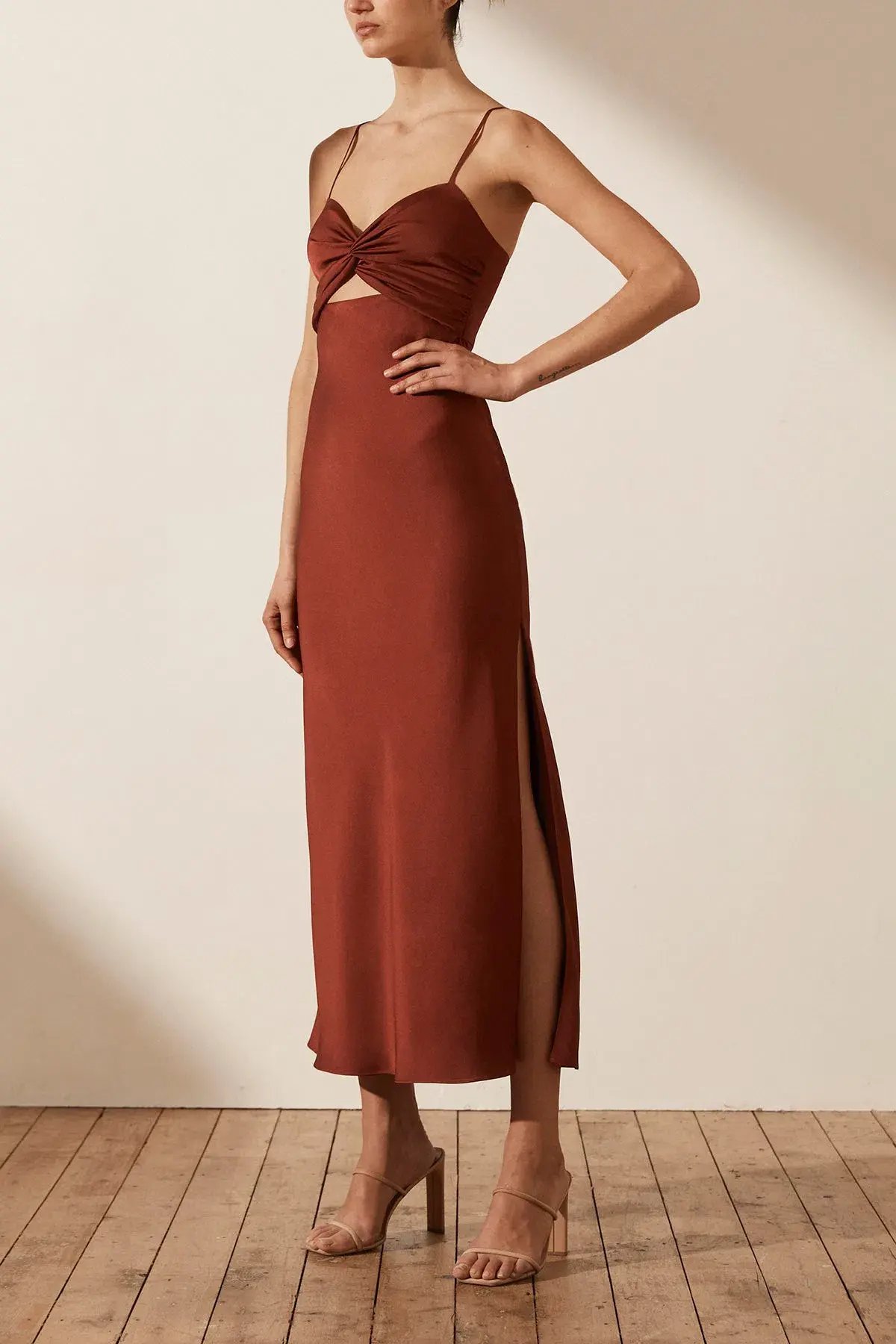 Shona Joy Luxe Twist Front Sleeveless Midi Dress Sangria Size 12 photo 2