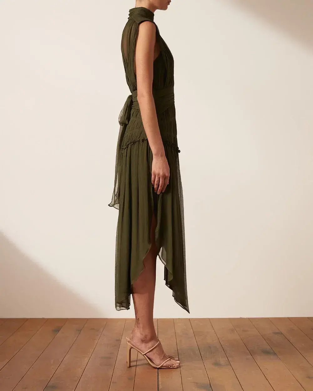 Shona Joy Safira Sleeveless Open Back Midi Dress in Olive Green Size 8 photo 2