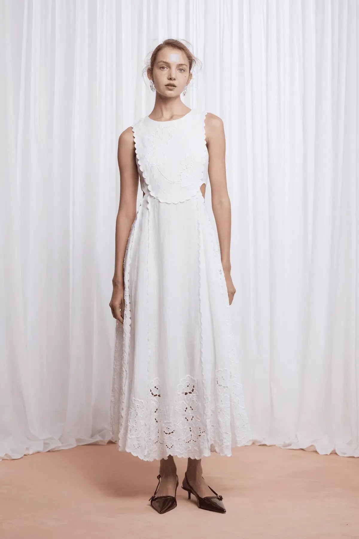 Lovaan Amelia Dress White Size 8 photo 2