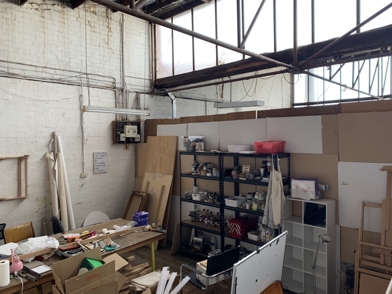 Large, light filled Fitzroy North studio photo 3