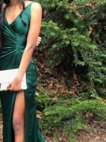 Portia & Scarlett Hugo Gown Emerald Green Size 2 photo 4