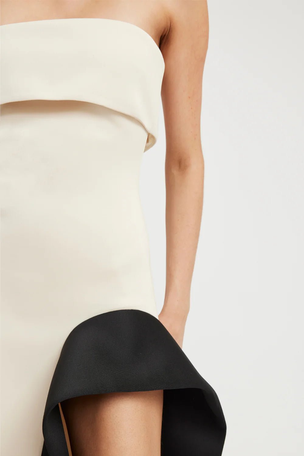 TOJHÀ OCTAVIA DRESS - CHAMPAGNE BEIGE/BLACK photo 6