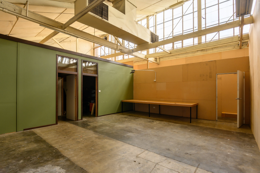 Large studio/workshop in brunswick east warehouse photo 4