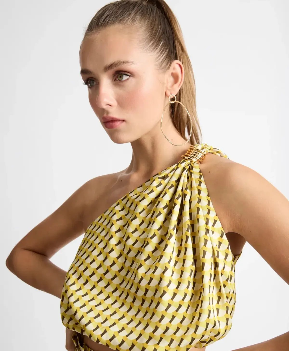 Sheike Revolution Top and Pant Set Yellow Print Size 6 photo 3