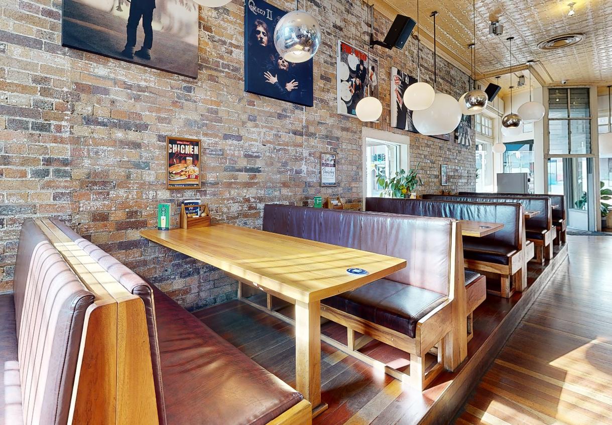 The Main Bar at Pig ‘N’ Whistle - Brunswick Street photo 9