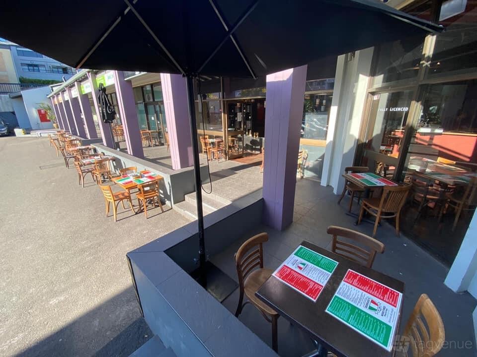 Patio at Borruso's Northbridge photo 2