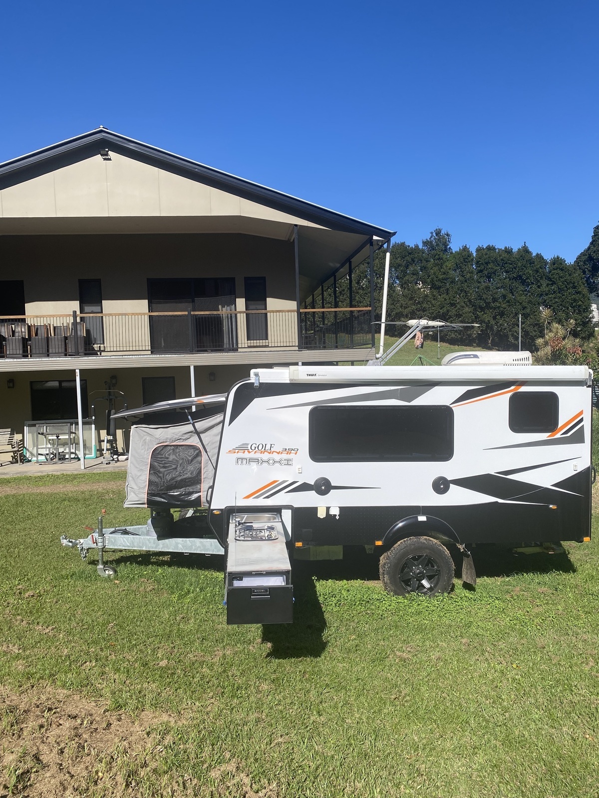 Luxury compact caravan for 2 photo 5