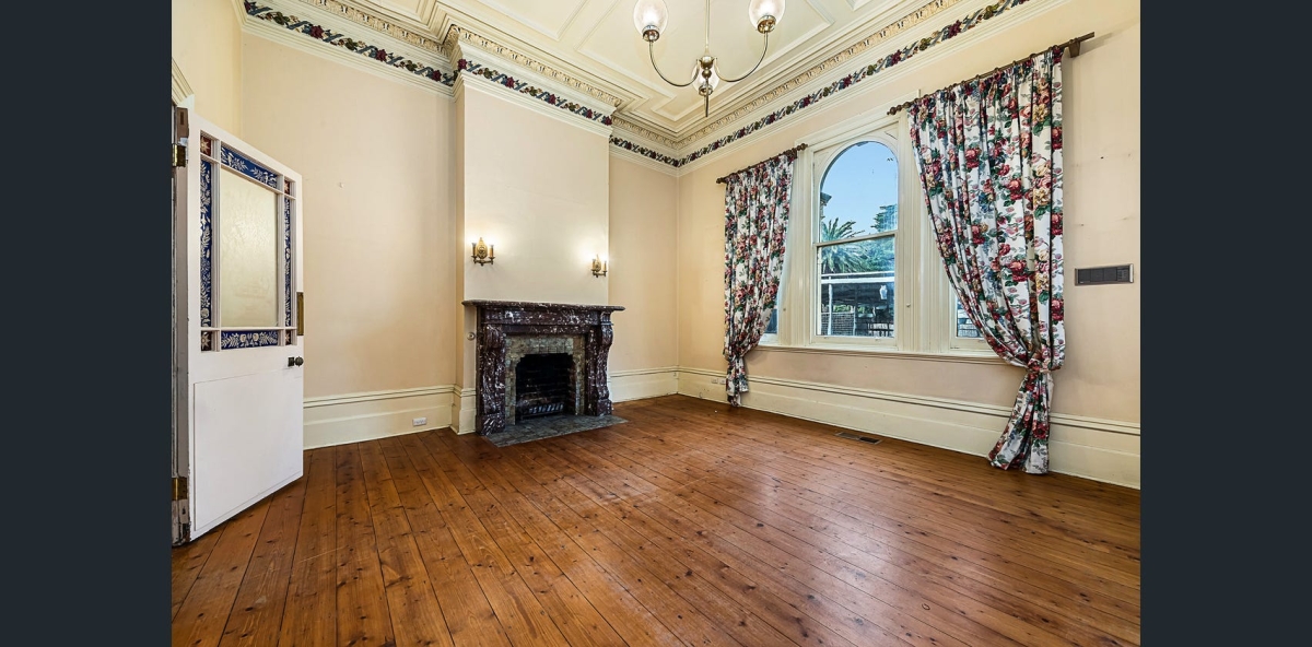 The Manor (kink friendly) photo 5