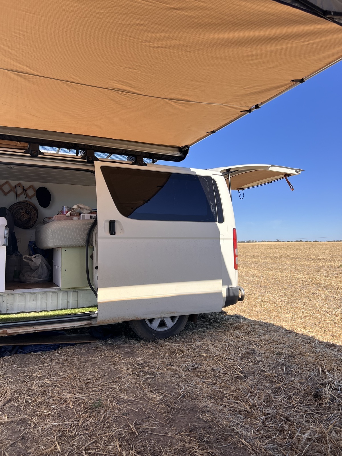 Frida, the campervan photo 6