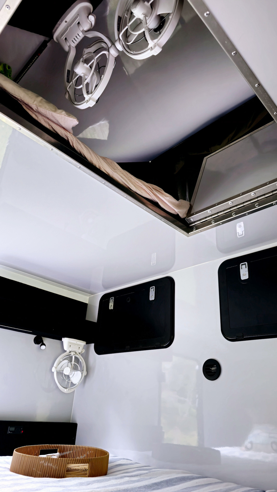 Off Grid Caravan Hire #5 photo 8