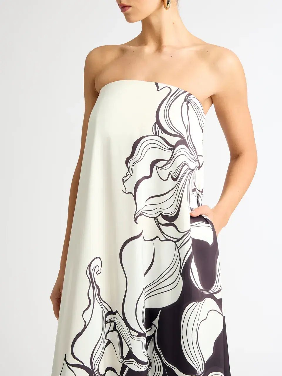 Sheike Tommie Maxi Dress Print Size 6 photo 2