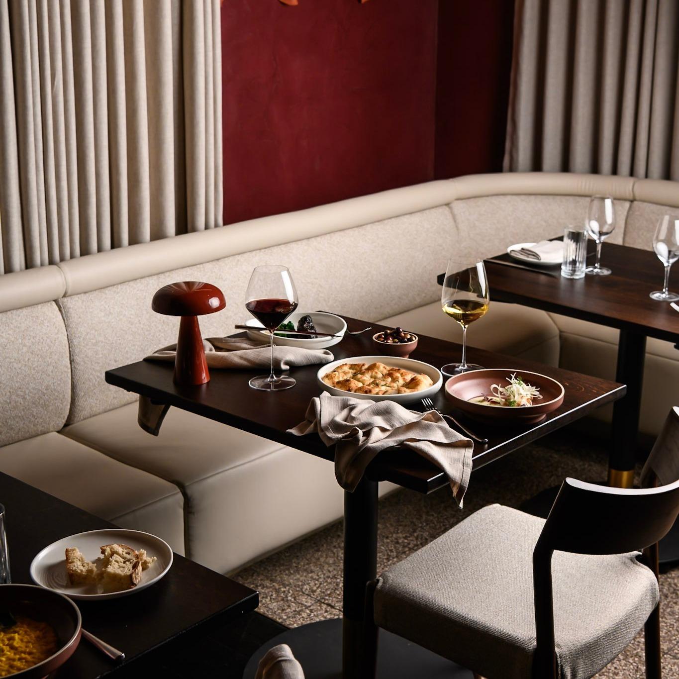 Entire Venue at Como Restaurant photo 9