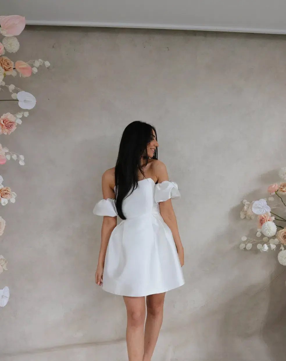 Siss Studio Strapless Bridal Mini Dress with Detachable Sleeves White Size 6 photo 3