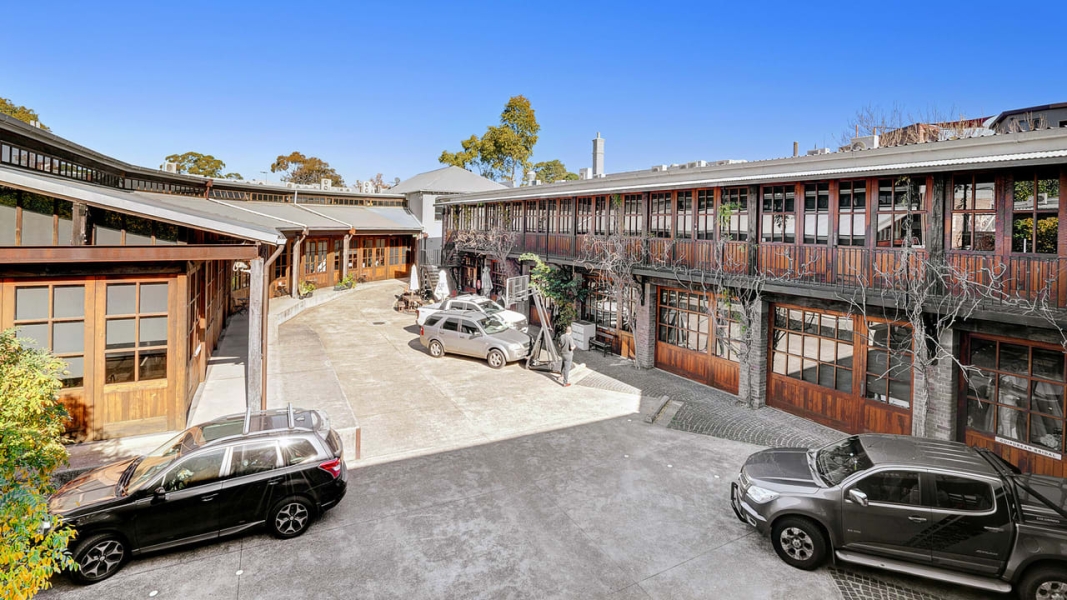 Stanmore Mezzanine Studio Space Available photo 3