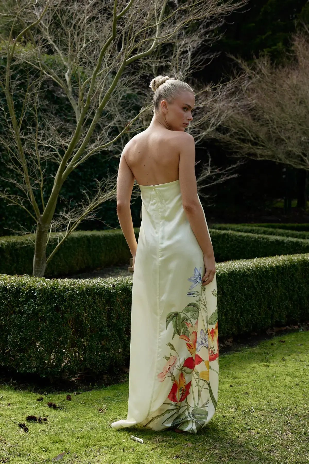 Aston Studio Lucie Buttermilk Fleur Size 8 photo 3