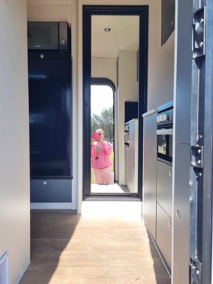 Jayco caravan hire photo 6