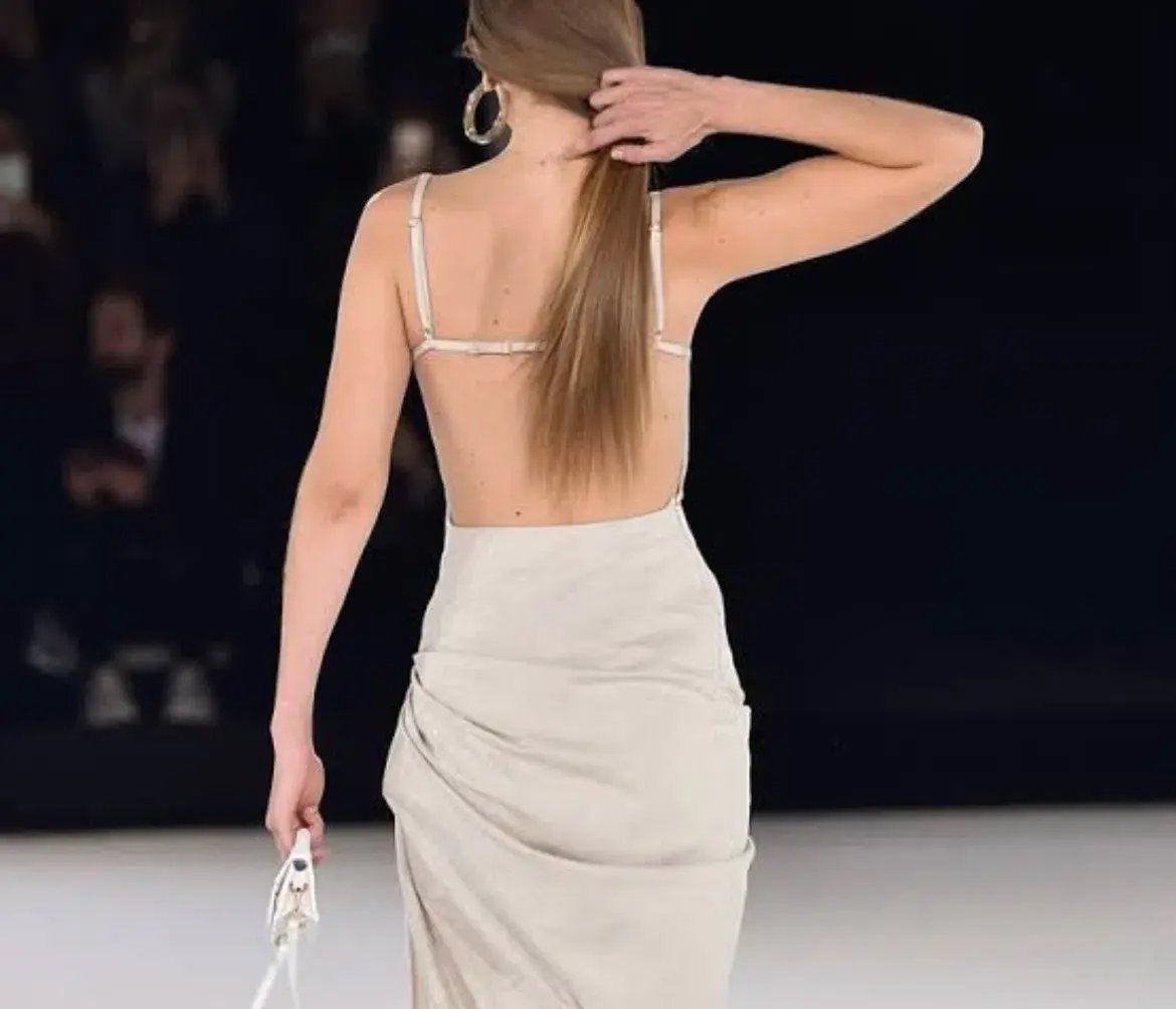 Jacquemus La Robe Saudade Asymmetrical Dress in Neutral Beige Size 36 photo 4