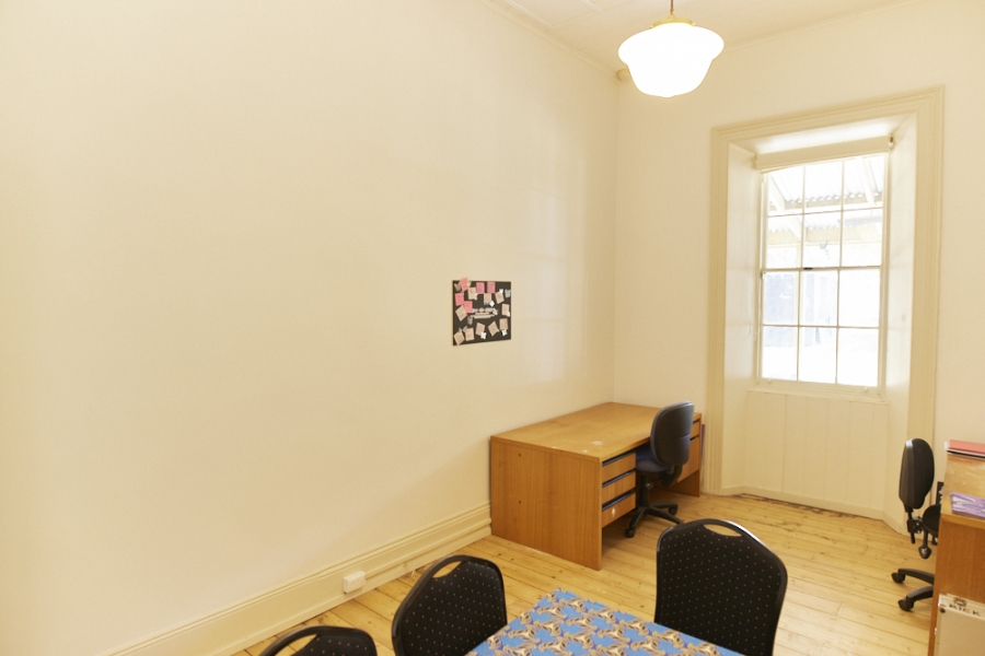 Studio 4, Henderson House photo 2