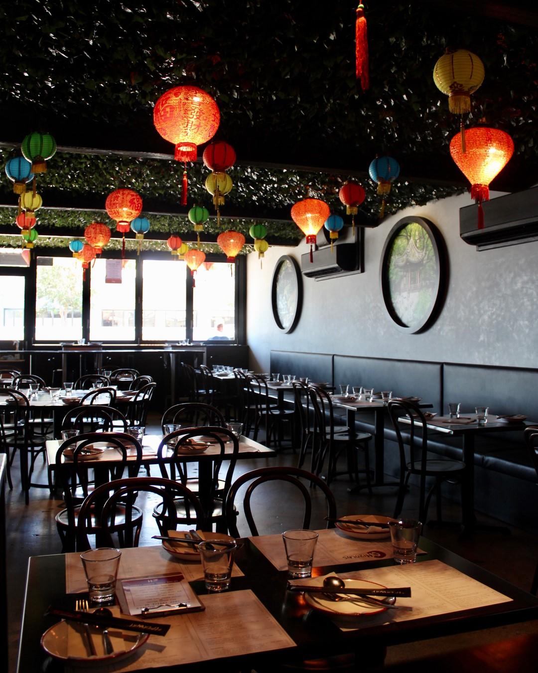 Inside Area at Mr Hizola's photo 4