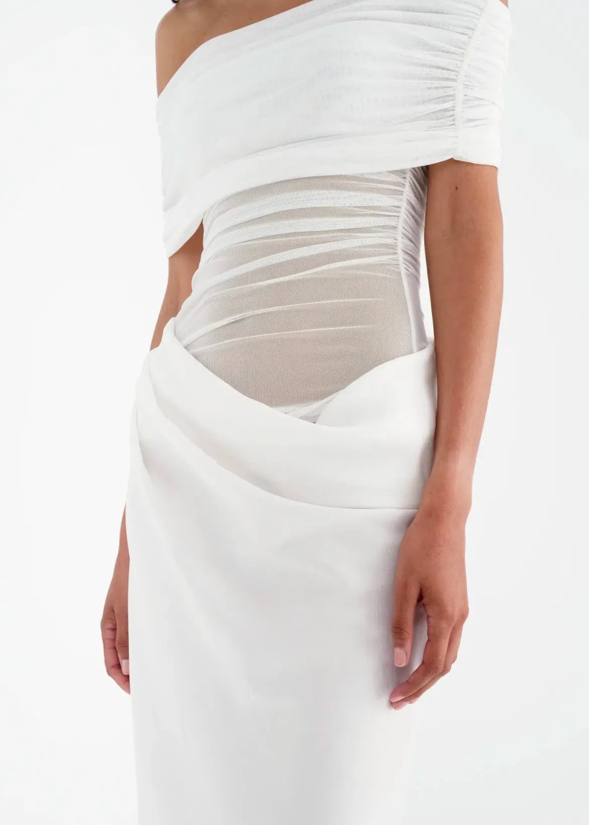 Benni Nico Dress White Off Shoulder Maxi Dress White Size 6 photo 3
