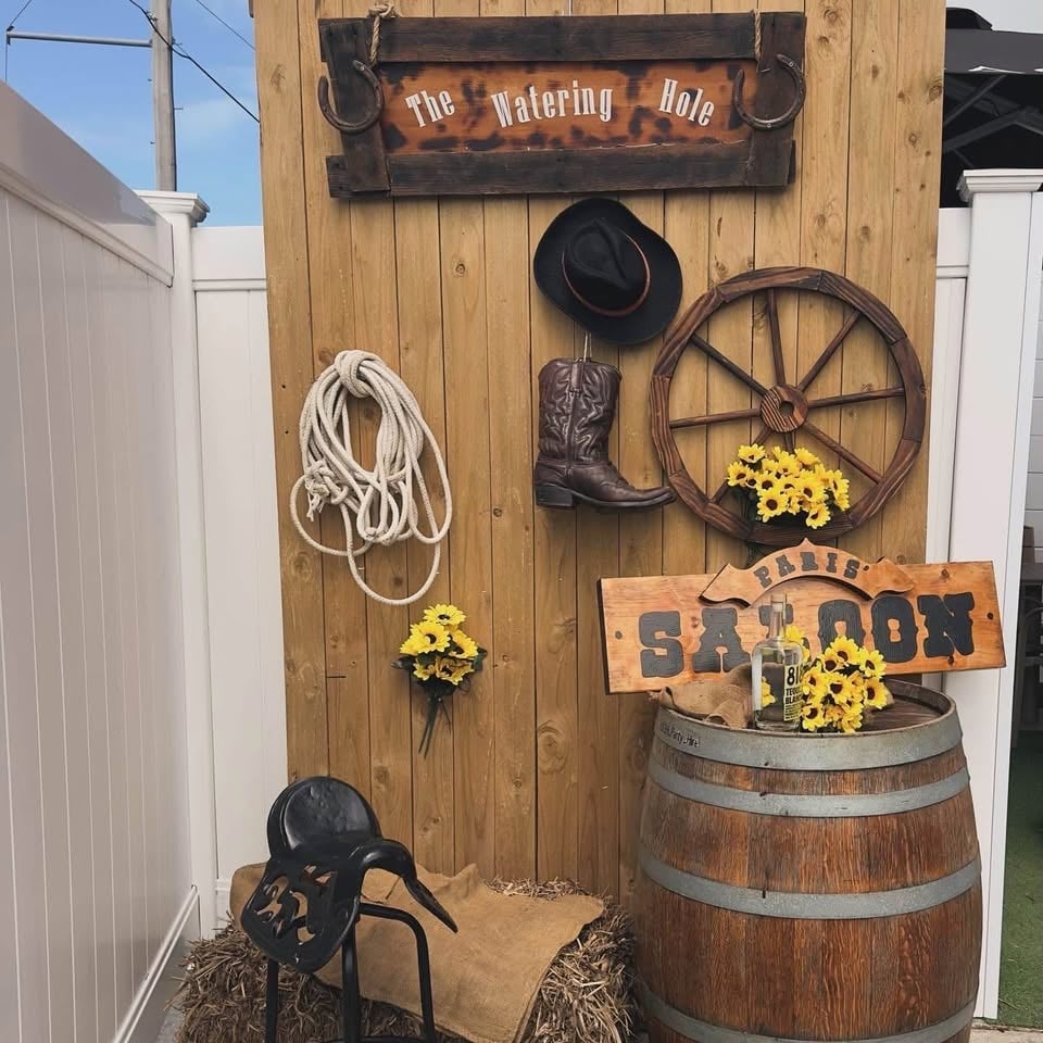 Country backdrop and prop hire photo 6