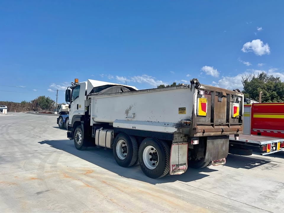 2025 Tipper hire Tipper wet hire photo 9