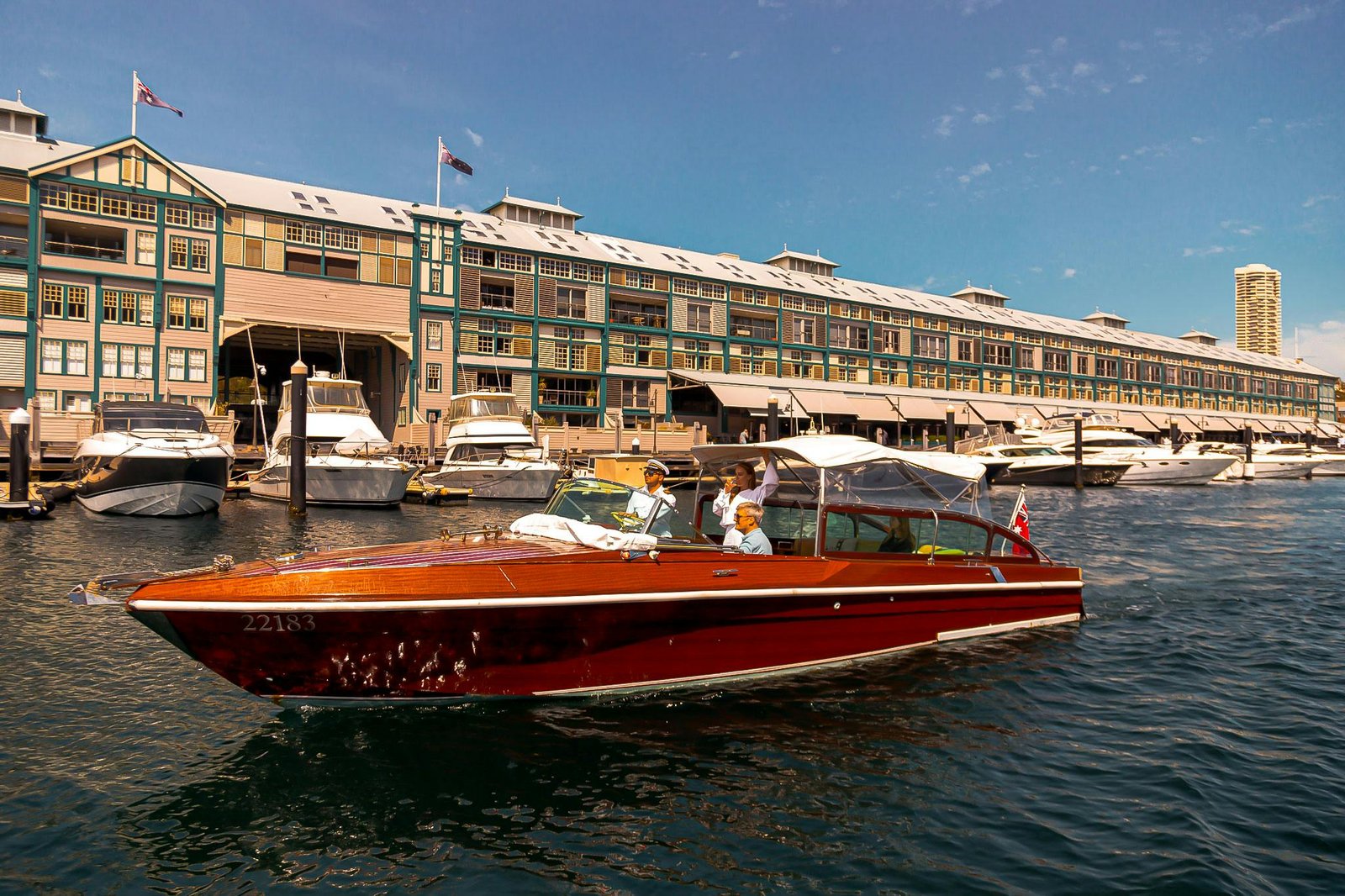 MV Bel photo 3