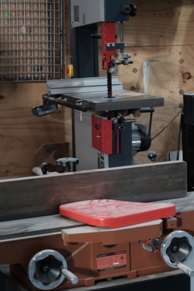 Collaborative wood & metal shop photo 5