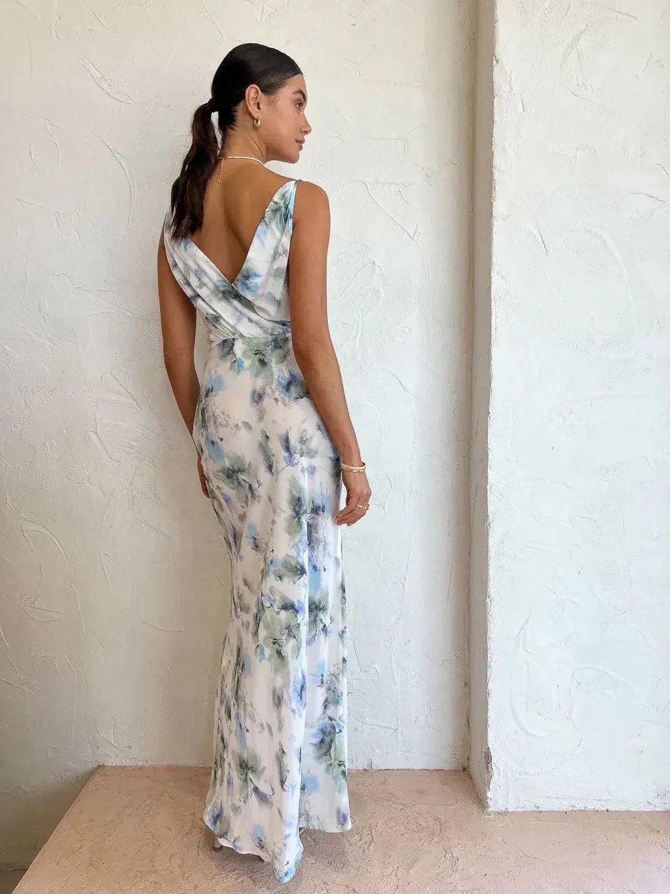 Bec & Bridge Corrine V Maxi Dress in Watercolour Floral Size AU 14 photo 3