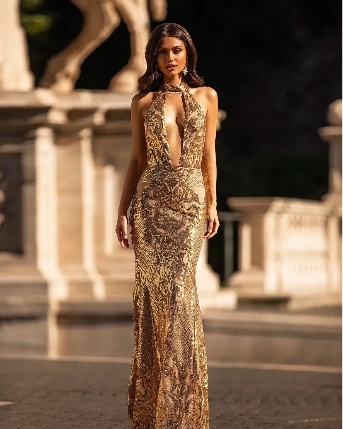 Alamour Nicola Gown Gold Sequin Size 8 photo 6