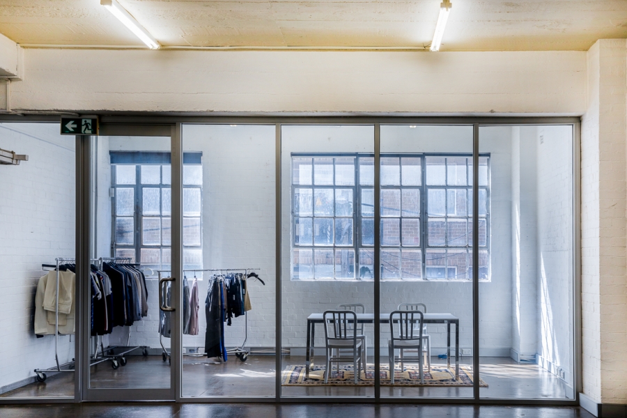 Light filled warehouse showroom in Chippendale photo 3