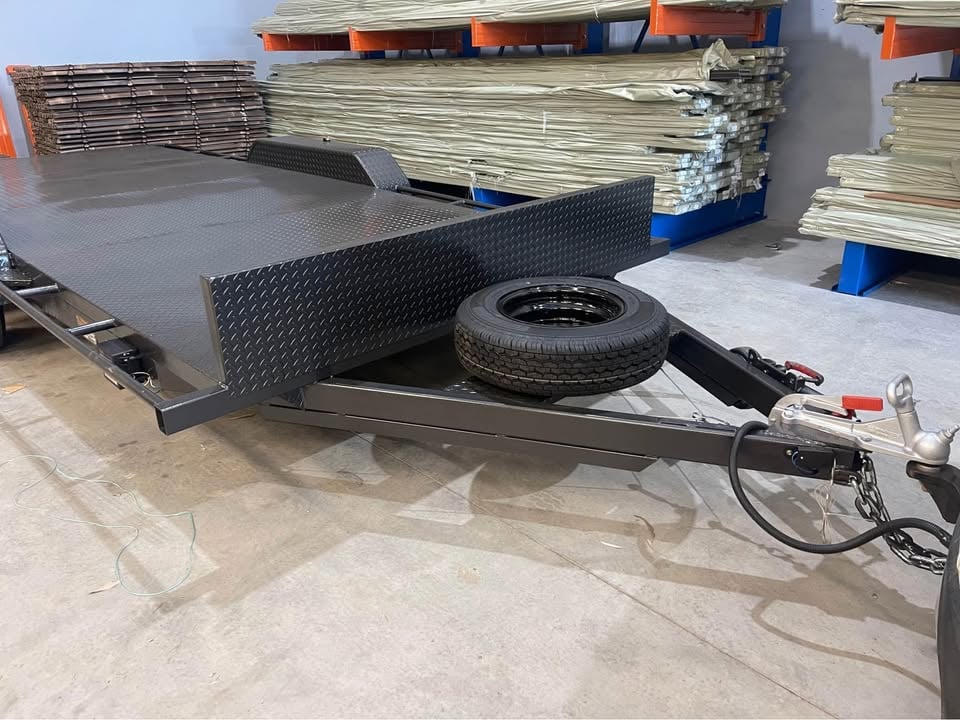 Cheapest Trailer Hire with car ramps 5.4m long tray x 2m wide photo 5
