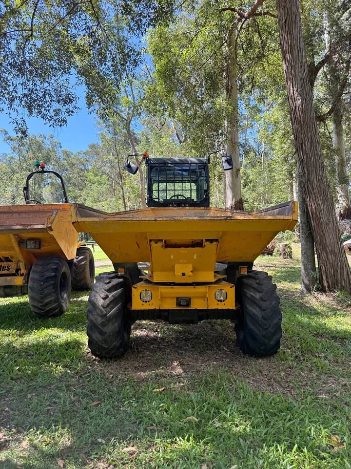 6T - 9T Dumper Hire photo 3